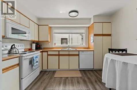 1879 Aubin Road Windsor ON N8W 4L1