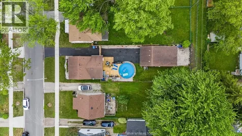 1879 Aubin Road Windsor ON N8W 4L1