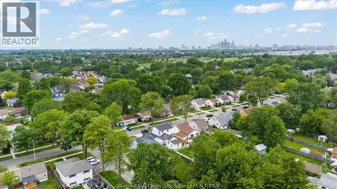 1879 Aubin Road Windsor ON N8W 4L1