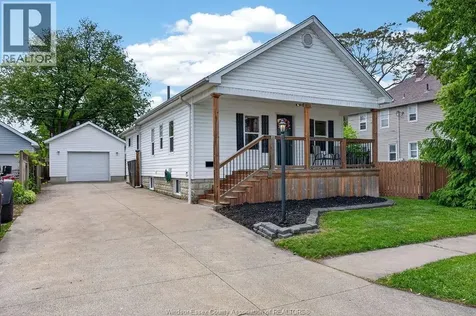 851 Ellrose Avenue Windsor ON N8Y 3W6
