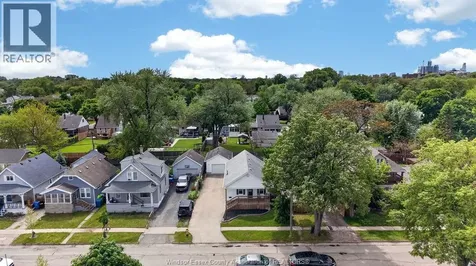 851 Ellrose Avenue Windsor ON N8Y 3W6
