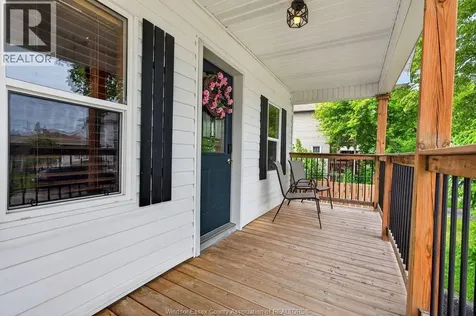 851 Ellrose Avenue Windsor ON N8Y 3W6