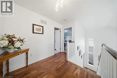 18 Bricker Court Brantford ON N3T 6R7