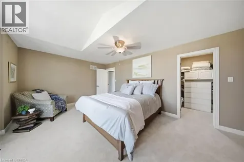 18 Bricker Court Brantford ON N3T 6R7