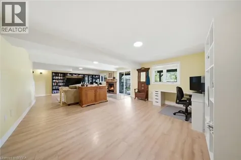 18 Bricker Court Brantford ON N3T 6R7