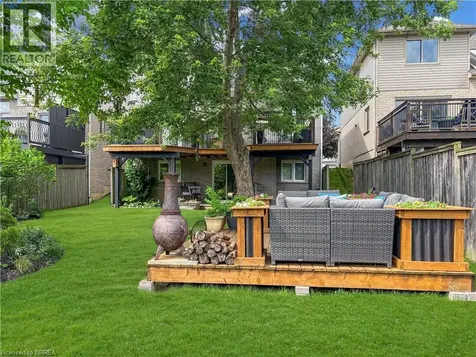 18 Bricker Court Brantford ON N3T 6R7