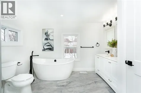 401 Devine Street Sarnia ON N7T 1V6