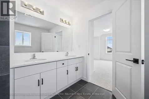537 Anton Crescent Kitchener ON N2R 0T8