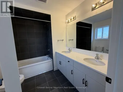 537 Anton Crescent Kitchener ON N2R 0T8