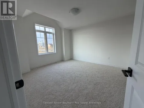 537 Anton Crescent Kitchener ON N2R 0T8