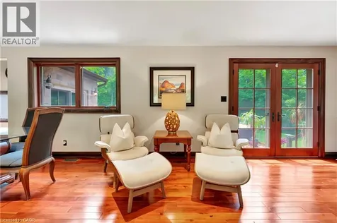 11 Maple Hill Drive Kitchener ON N2M 2R7