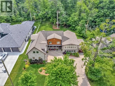 11 Maple Hill Drive Kitchener ON N2M 2R7