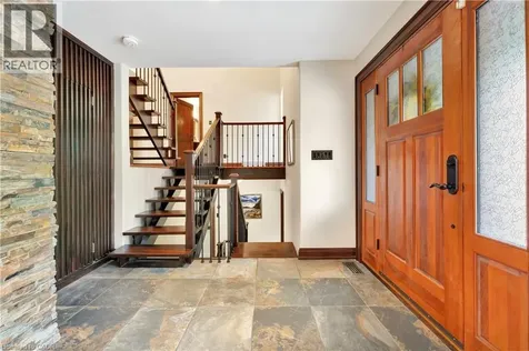 11 Maple Hill Drive Kitchener ON N2M 2R7