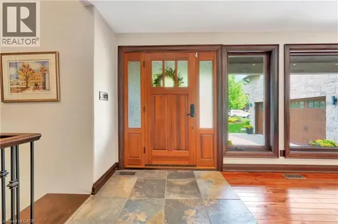11 Maple Hill Drive Kitchener ON N2M 2R7