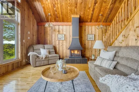 377 Lakewood Drive Amherstburg ON N9V 2Y8