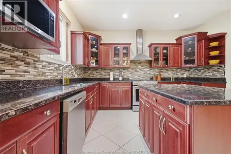 769 Massimo Crescent Windsor ON N9G 3C7