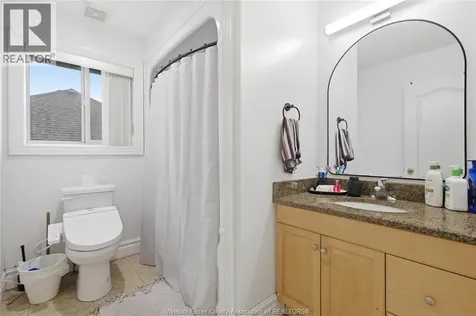 769 Massimo Crescent Windsor ON N9G 3C7