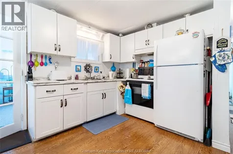 42 Regency Drive Chatham ON N7L 4E9