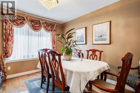 1239 Radcliff Windsor ON N8P 1P2