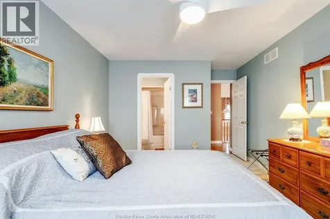 1239 Radcliff Windsor ON N8P 1P2