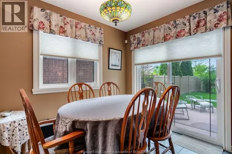 1239 Radcliff Windsor ON N8P 1P2