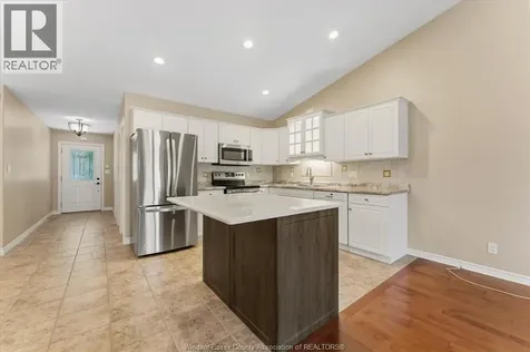 2035 Morningstar Avenue Windsor ON N8P 1W5