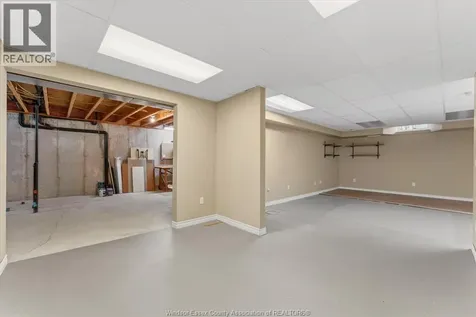 2035 Morningstar Avenue Windsor ON N8P 1W5