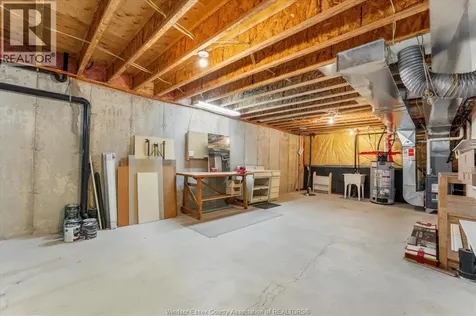 2035 Morningstar Avenue Windsor ON N8P 1W5