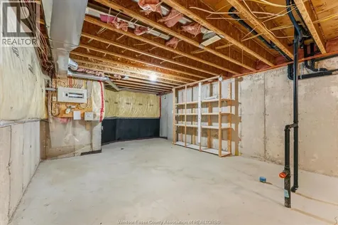 2035 Morningstar Avenue Windsor ON N8P 1W5