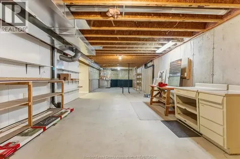 2035 Morningstar Avenue Windsor ON N8P 1W5