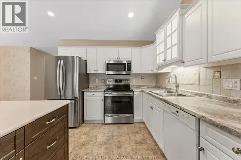 2035 Morningstar Avenue Windsor ON N8P 1W5