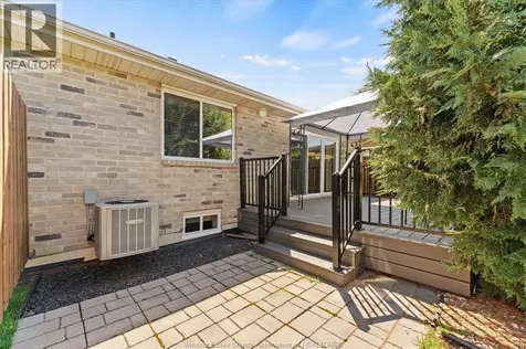 2035 Morningstar Avenue Windsor ON N8P 1W5
