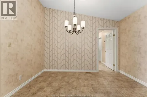 2035 Morningstar Avenue Windsor ON N8P 1W5