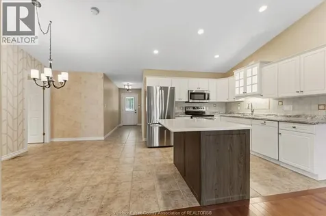 2035 Morningstar Avenue Windsor ON N8P 1W5