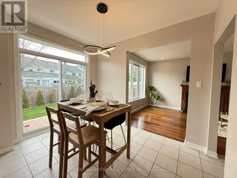 22 New Deighton Crescent Ottawa ON K2G 6H6