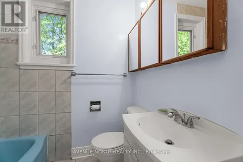 1210 Erie Avenue Ottawa ON K1V 6G6