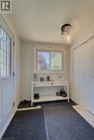 17 Daniel Avenue Kitchener ON N2K 1E8