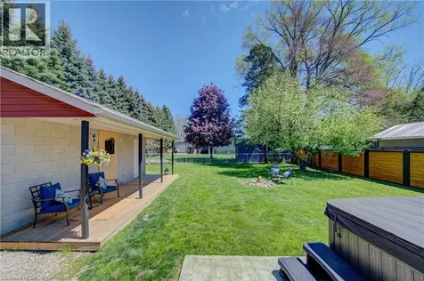 17 Daniel Avenue Kitchener ON N2K 1E8