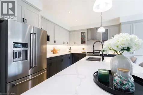 581 Doonwoods Crescent Kitchener ON N2P 0E5