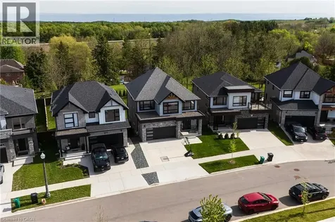 581 Doonwoods Crescent Kitchener ON N2P 0E5