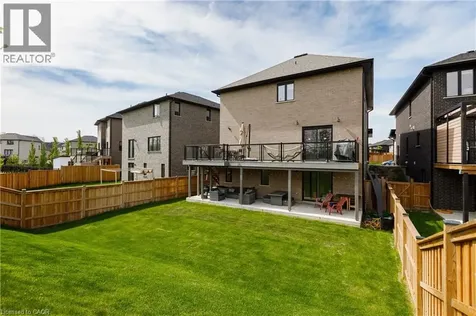 581 Doonwoods Crescent Kitchener ON N2P 0E5