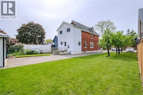 110 Arthur Street Brantford ON N3S 3J4