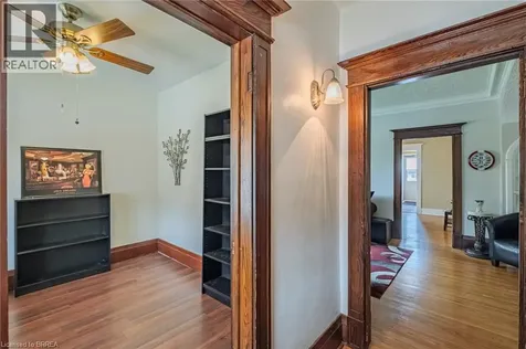 110 Arthur Street Brantford ON N3S 3J4