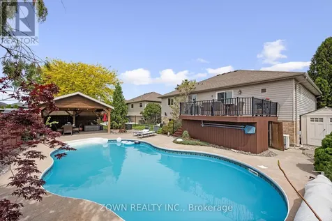 1433 Girard Drive Lakeshore ON N8L 0R3
