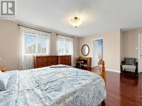 68 Chestertown Square Markham (berczy) ON L6C 2R4