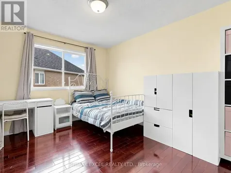 68 Chestertown Square Markham (berczy) ON L6C 2R4