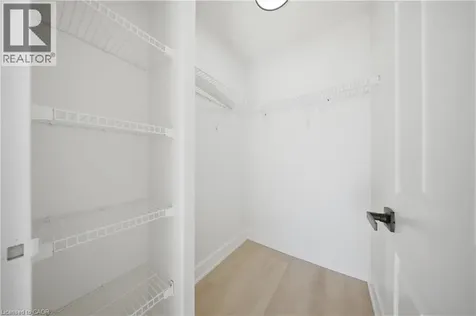 265 Enfield Place Mississauga ON L5B 3Y7
