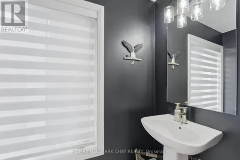 29 Shelburne Avenue Wasaga Beach ON L9Z 0J4
