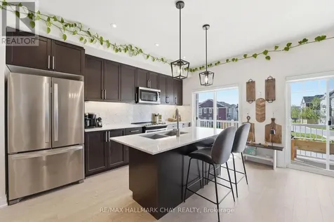 29 Shelburne Avenue Wasaga Beach ON L9Z 0J4