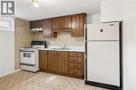 26 Tutton Place Cambridge ON N1R 4S8